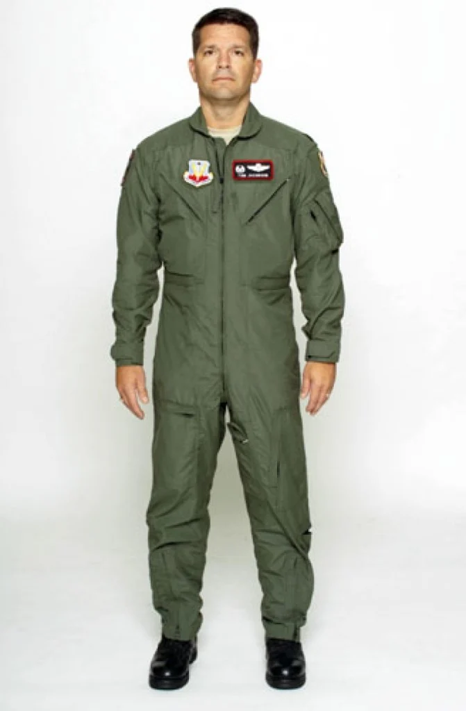 Why is the pilot's work uniform uniform?