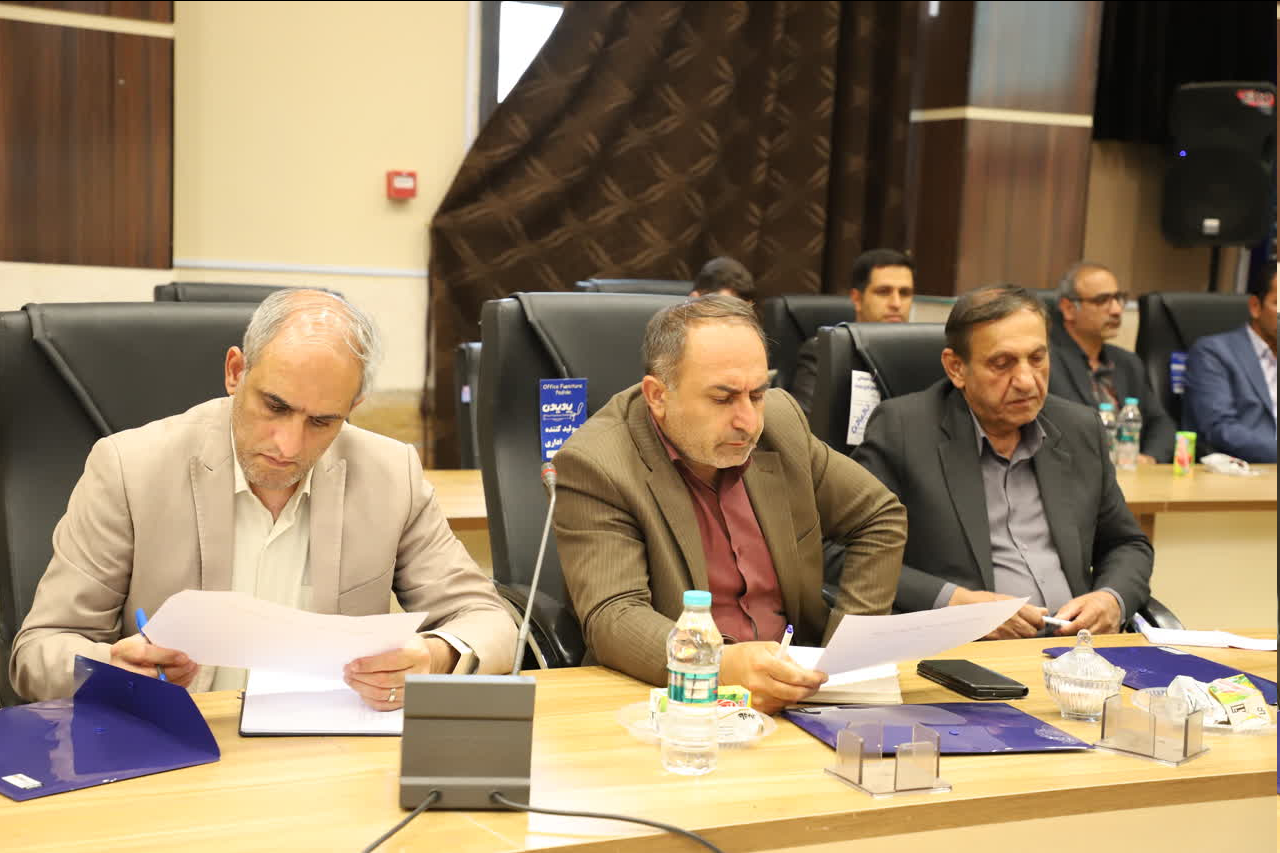 سرمایه گذاری در آموزش وپرورش عامل کاهش فقر و گسترش عدالت است