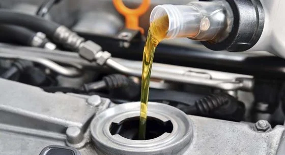 How many liters of oil does Pride's gearbox take?