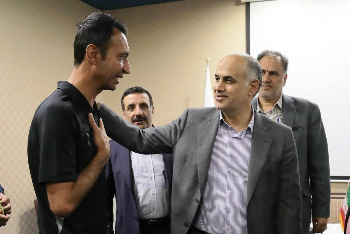 حضور مدیرعامل ایران خودرو  در اردوی پیکان قبل از بازی با استقلال+تصاویر