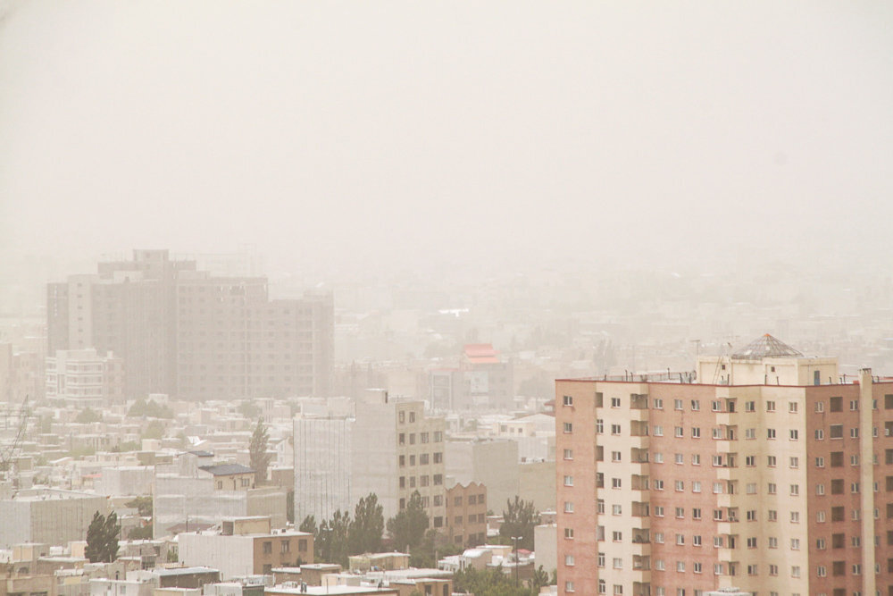 گرد و غبار نفس زنجان را گرفت